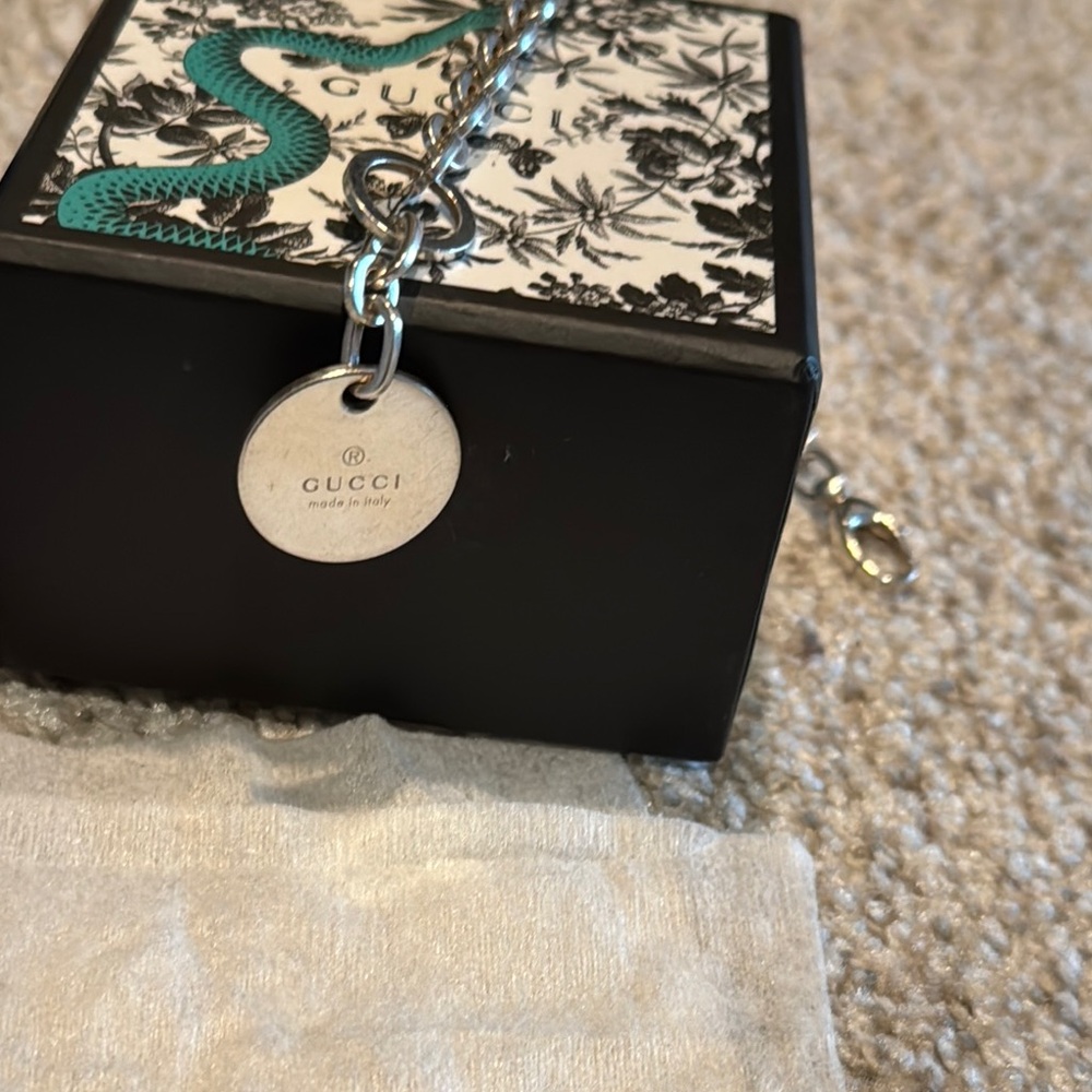 Gucci Silver Bracelet - Picture 8 of 10